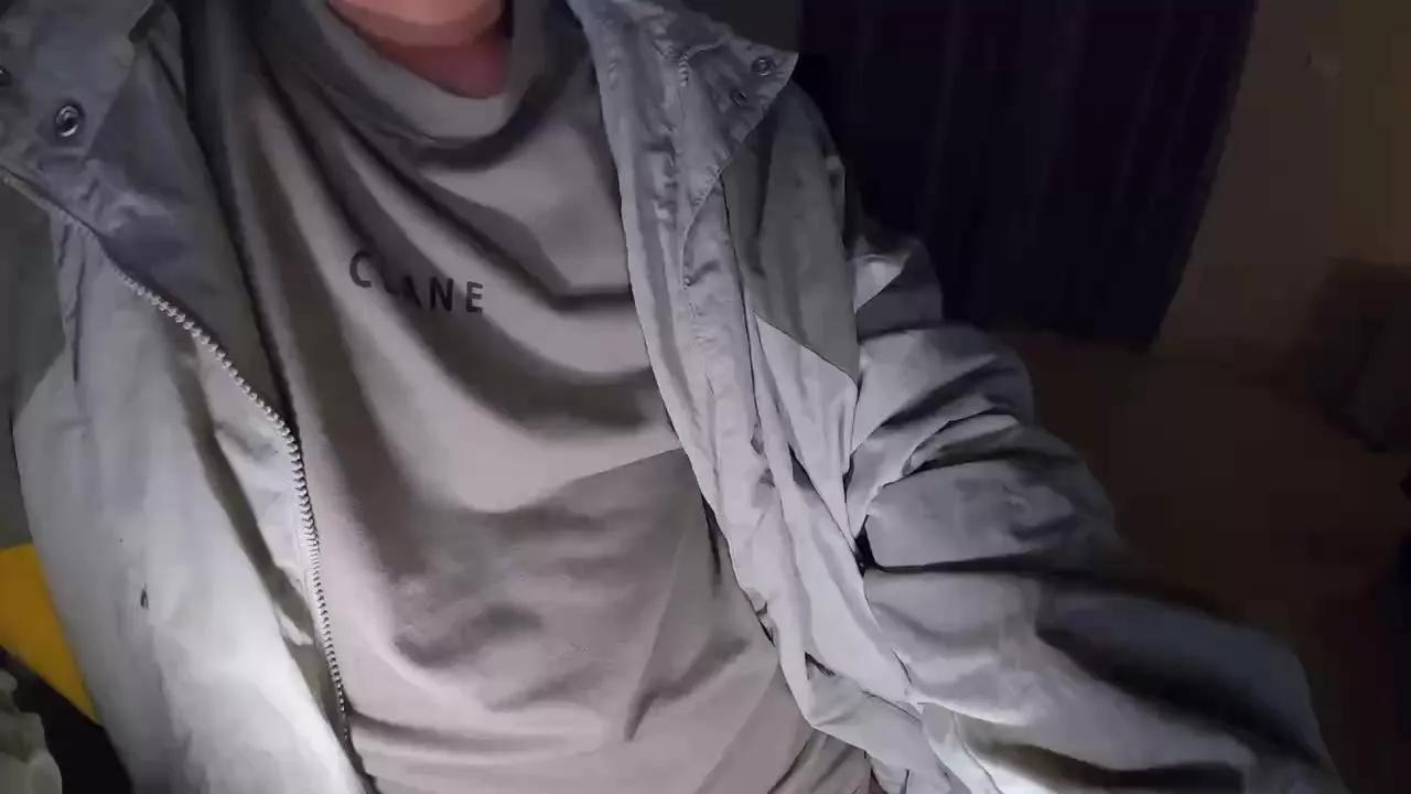 Offline ioio032_xxx on Cam4