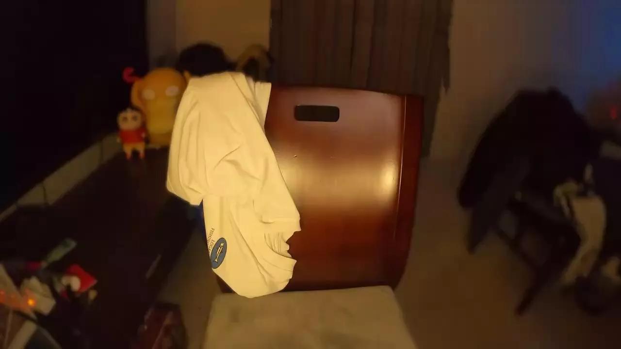 Offline ioio032_xxx on Cam4