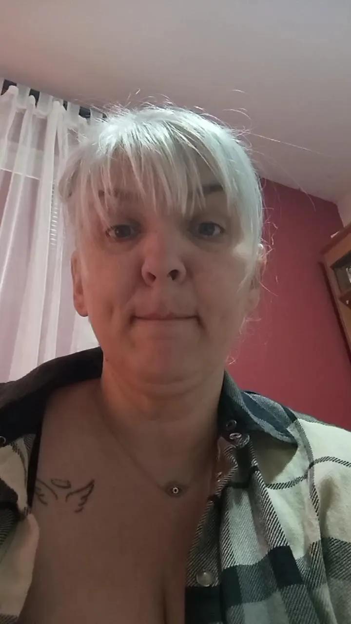 Offline irma2 on Cam4