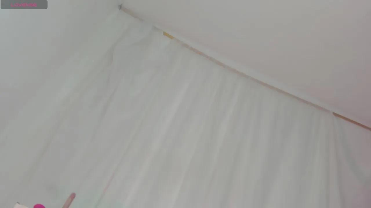 Offline its_me_daniela on Cam4