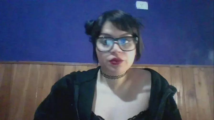Offline Jan3Bloss0m on Cam4