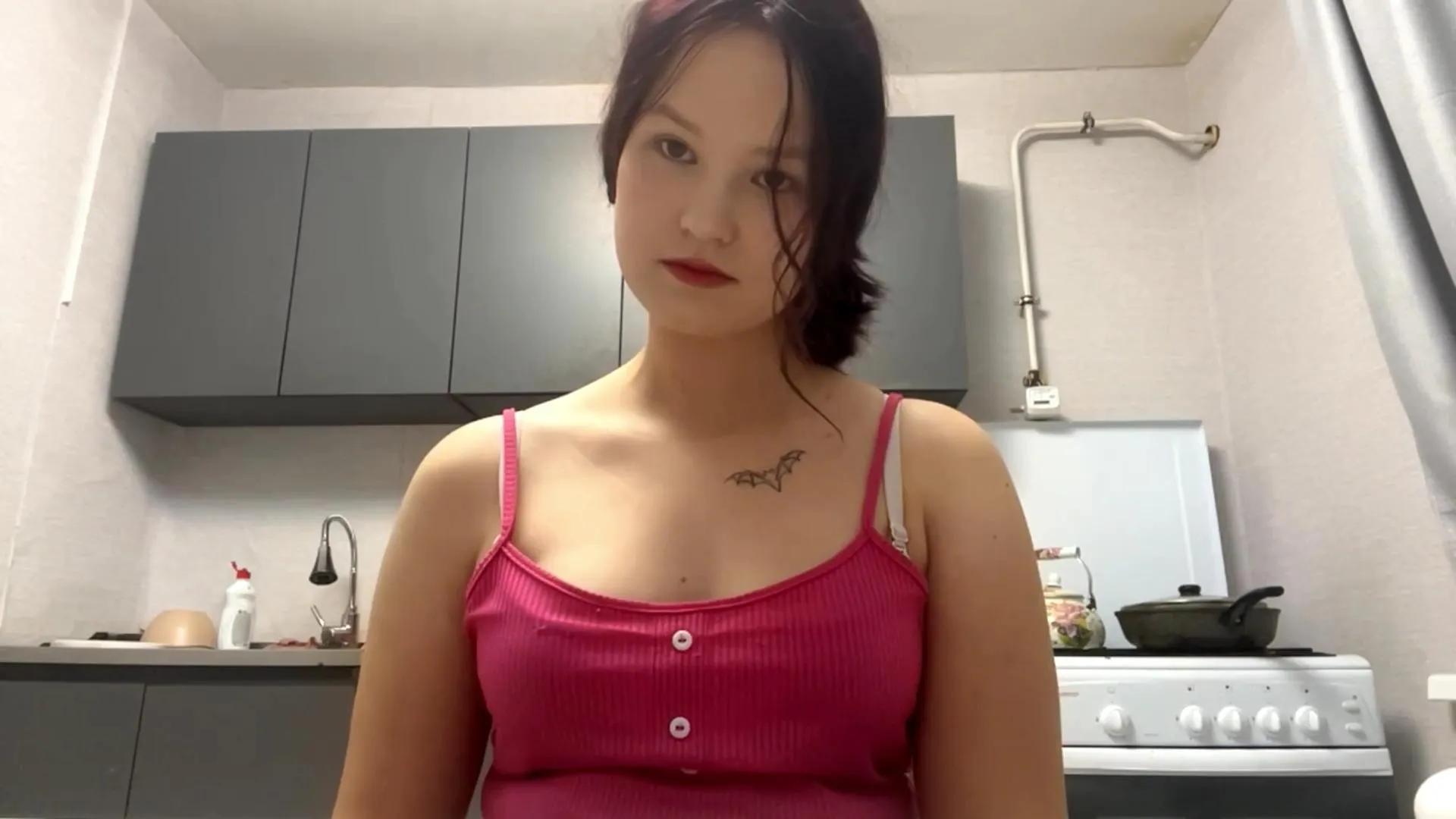 Offline JaneeInnerst on Cam4