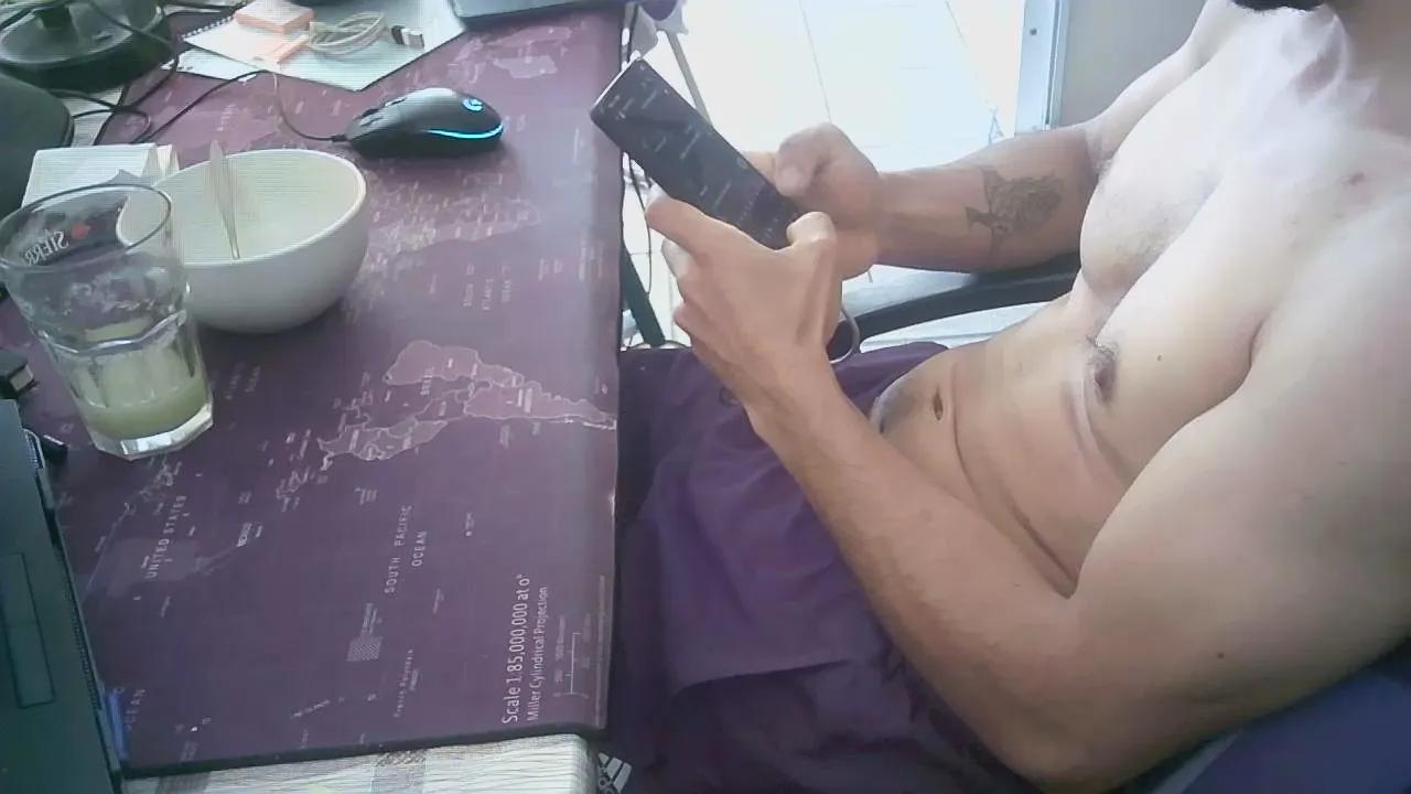 Offline jgonzc on Cam4