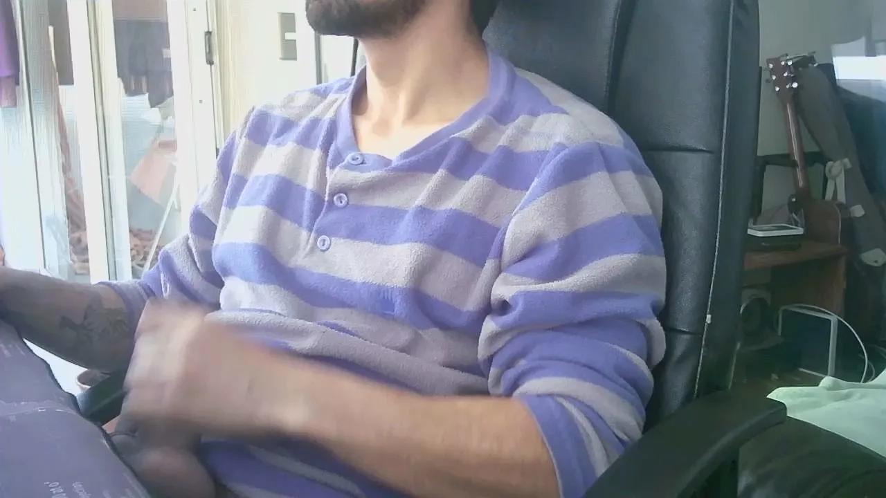 Offline jgonzc on Cam4