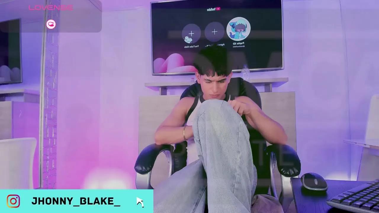 Offline Jhonny_Blake_ on Cam4