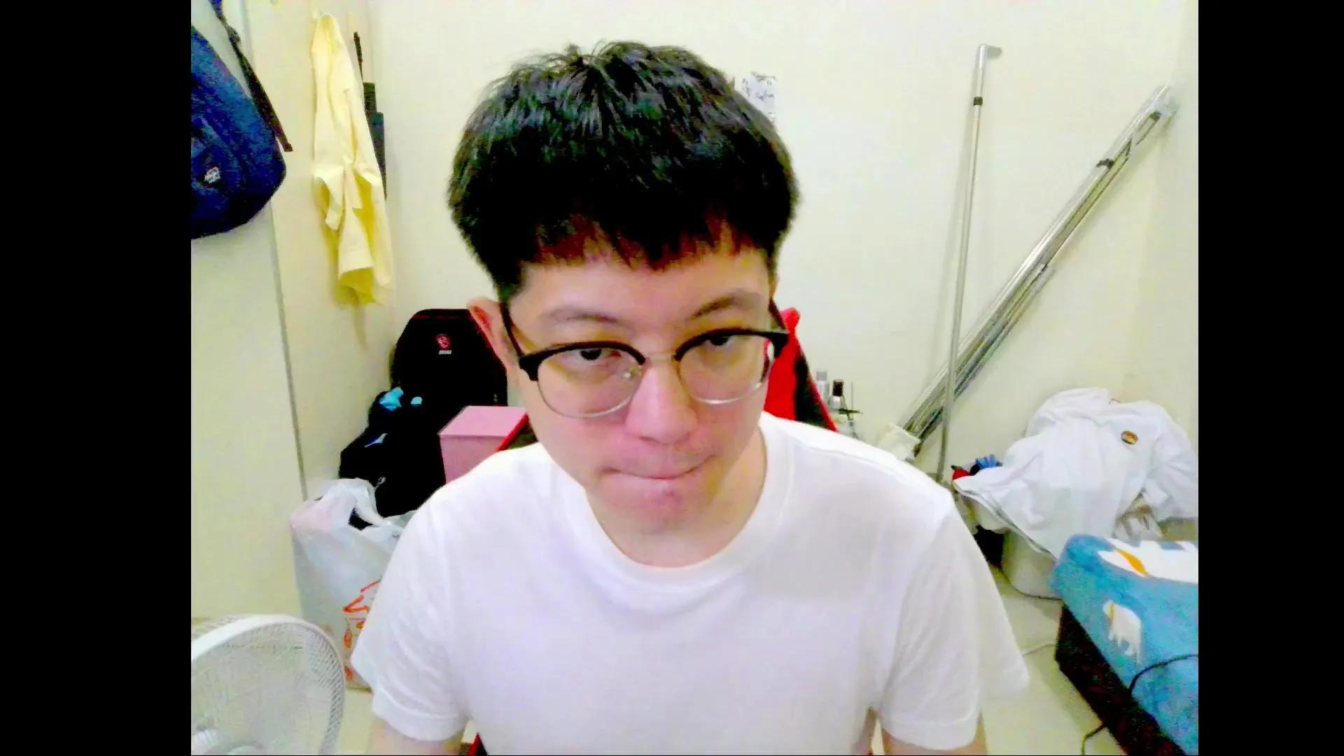 Offline jo8087 on Cam4