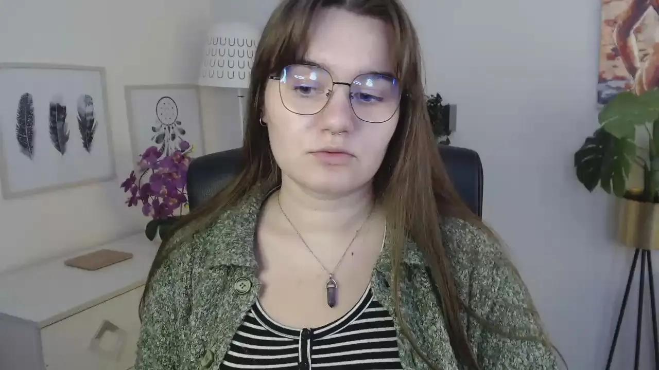 Offline julie_sensual on Cam4