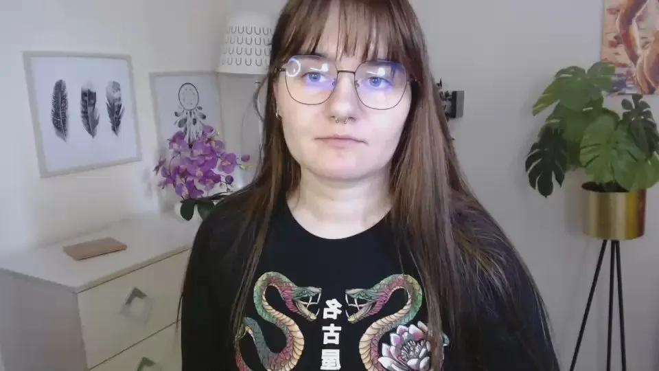 Offline julie_sensual on Cam4