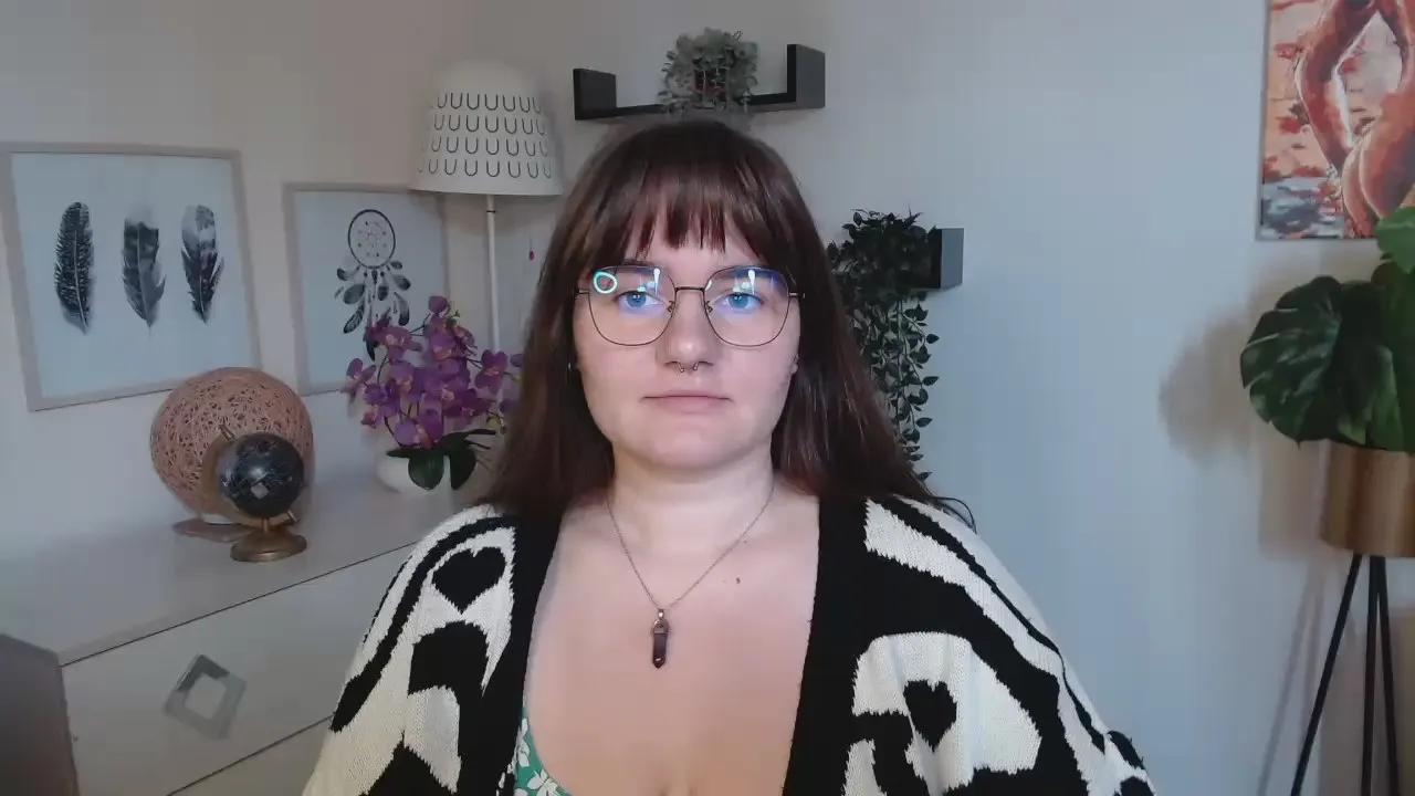 Offline julie_sensual on Cam4