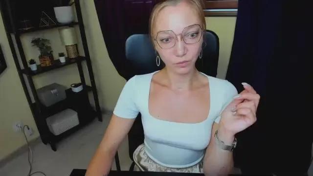 kiss_Emilly on Cam4 