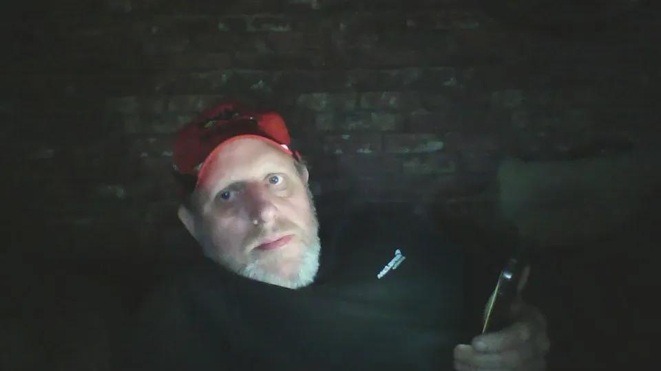 Offline kona_blast on Cam4