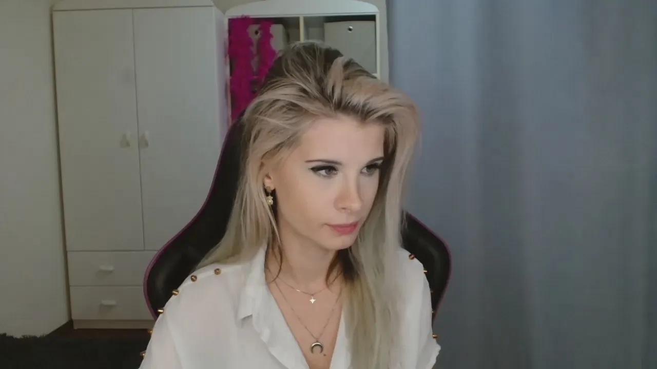 Offline KristineSensual on Cam4