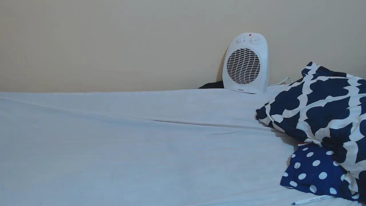 Ladasha_ee on Cam4 