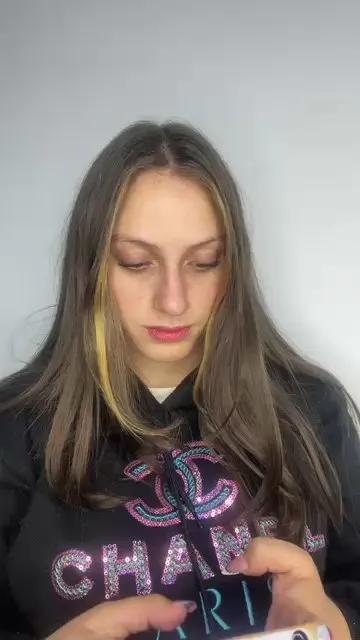 Offline lilygamer on Cam4