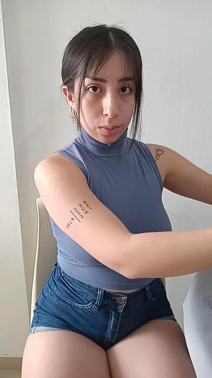 Offline lina_soler69 on Cam4