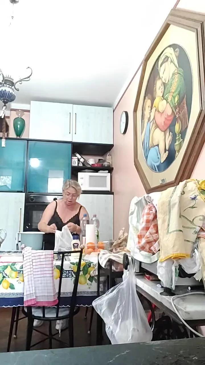 Offline LindaL69 on Cam4