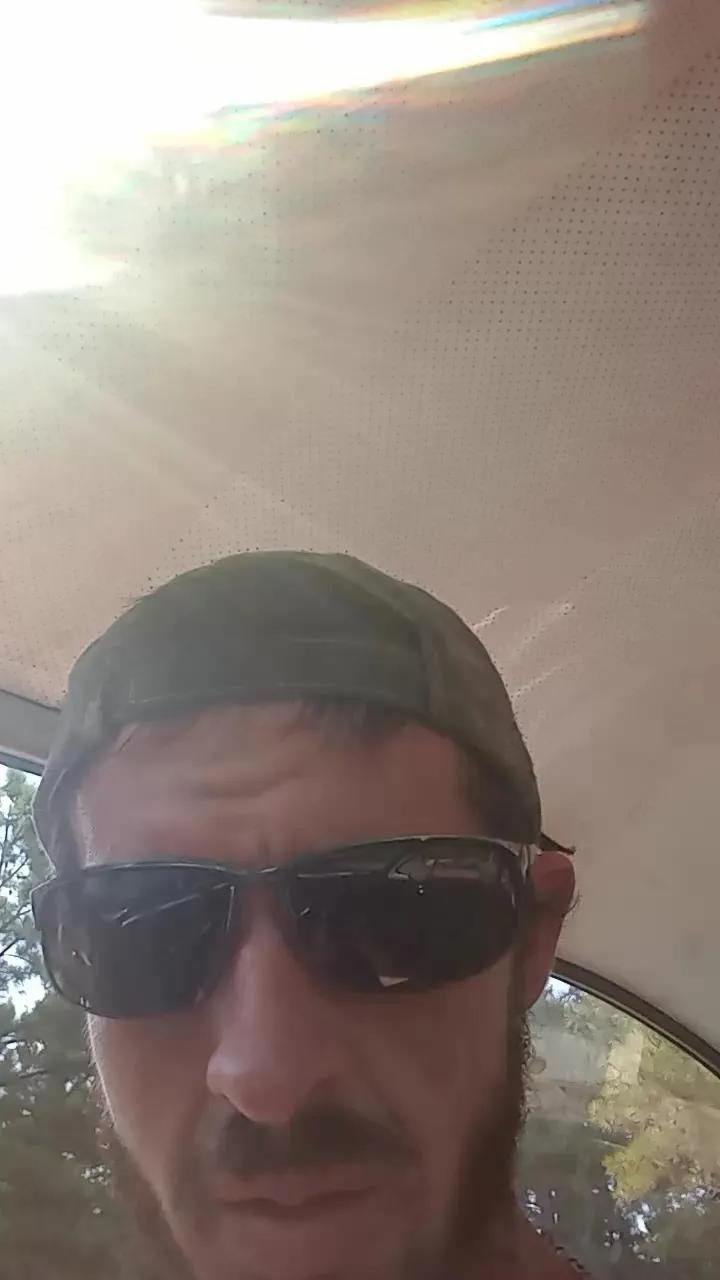 Littleguy25 on Cam4 