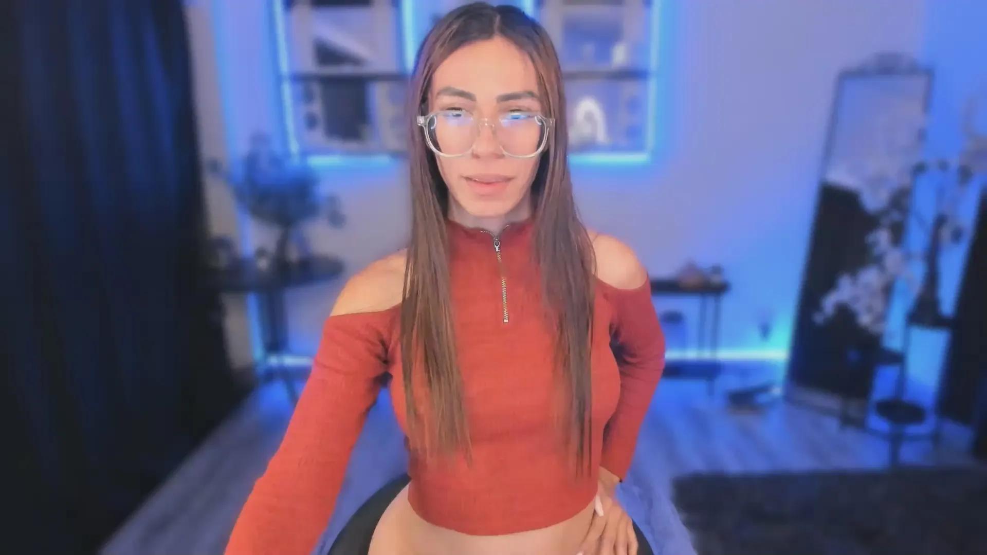 littleslutvhot on Cam4 