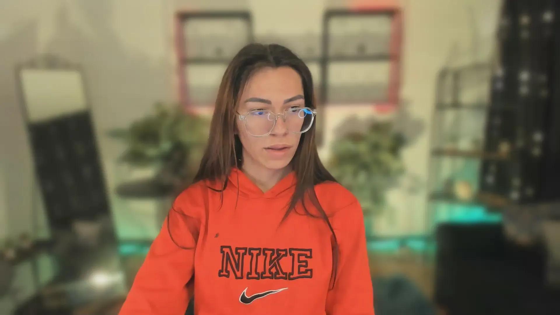 littleslutvhot on Cam4 