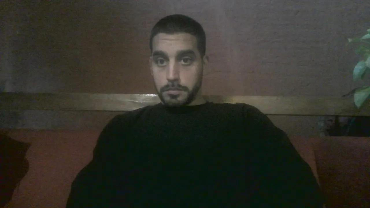 Offline Liyovassa22_ on Cam4