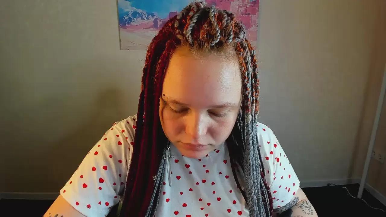 Looly_Rise on Cam4 