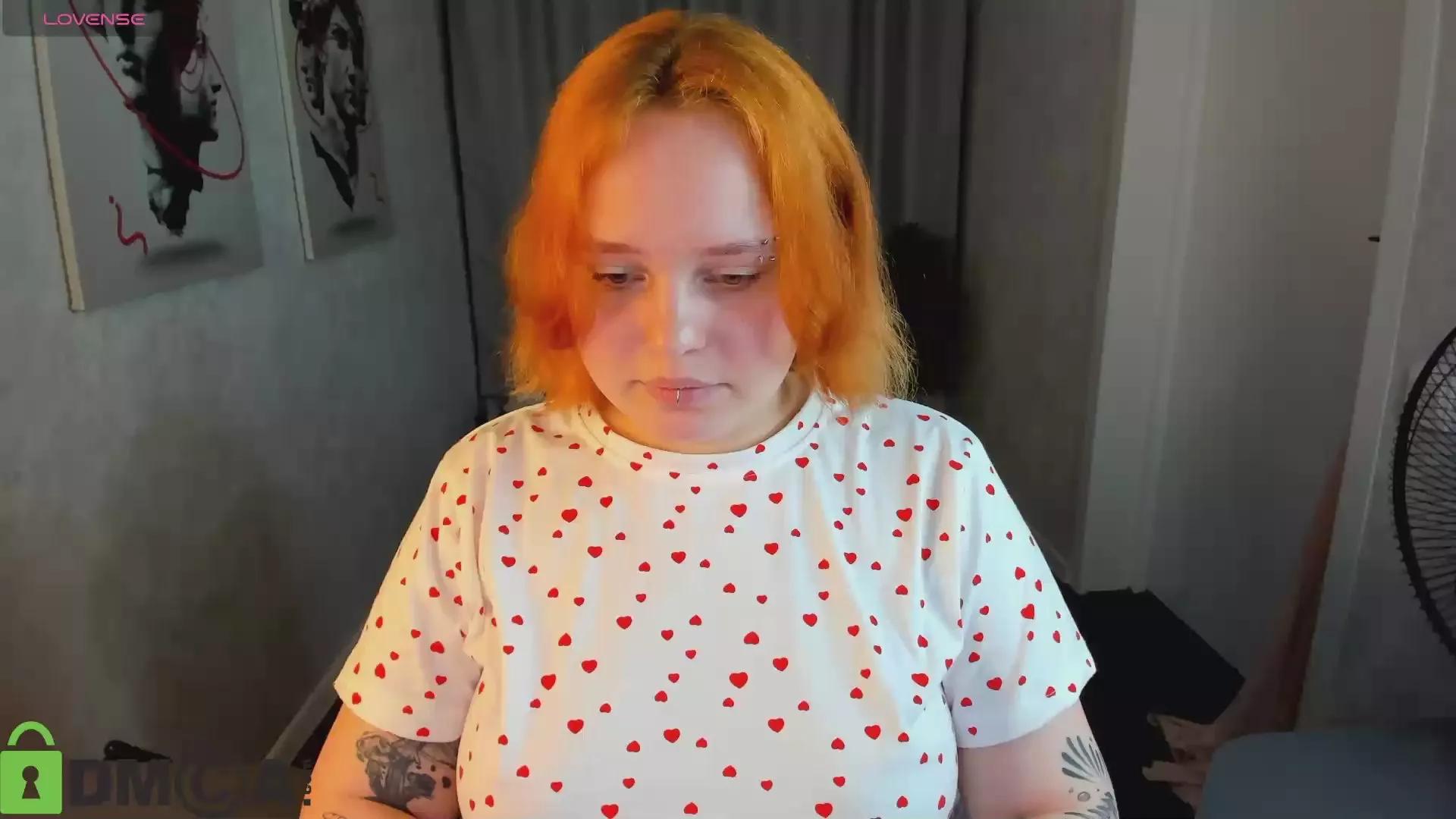 Looly_Rise on Cam4 