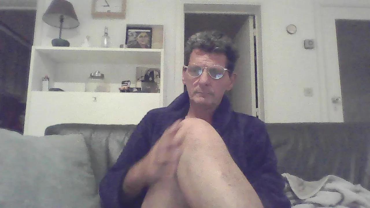 lossee3 on Cam4 