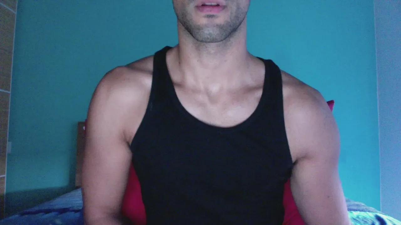 Offline LucaCamIn on Cam4