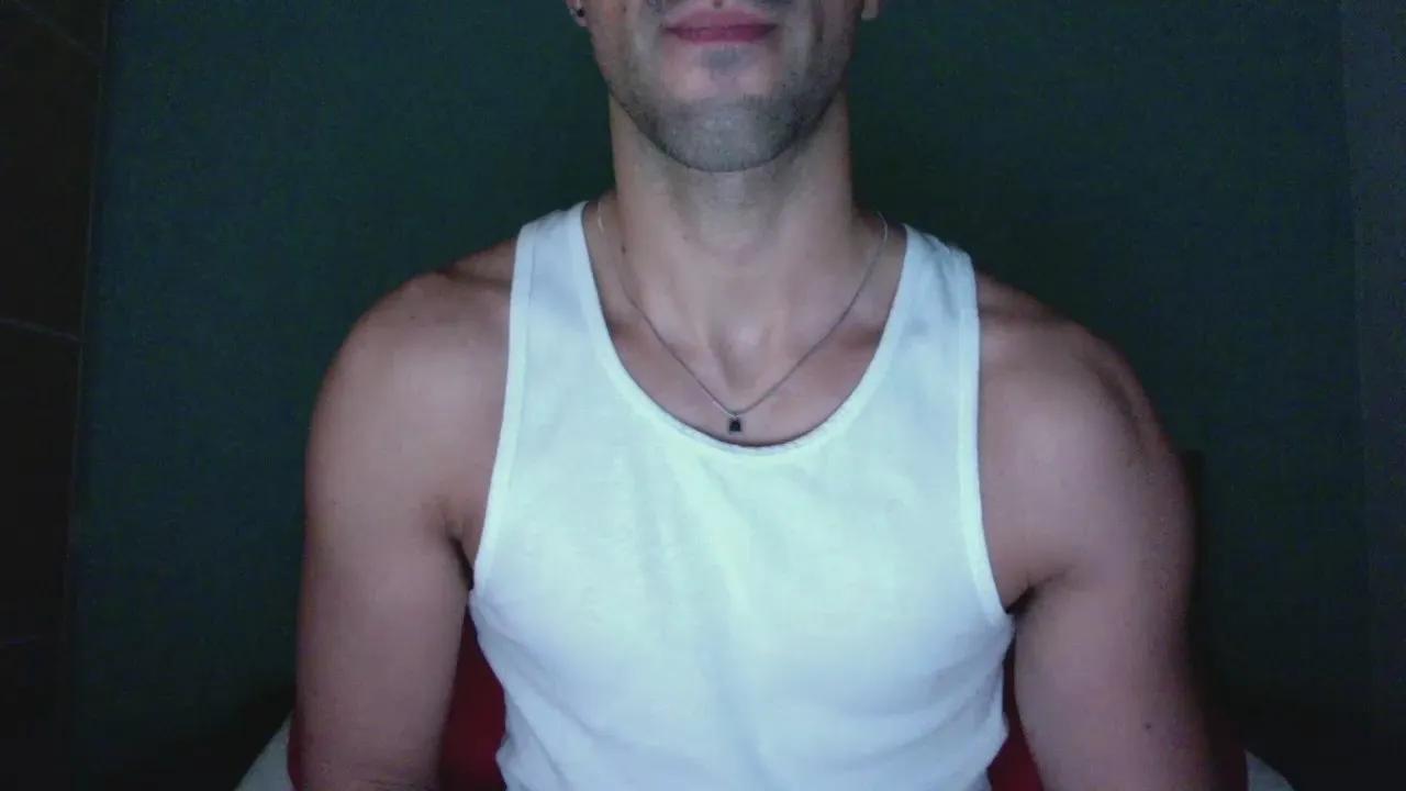 Offline LucaCamIn on Cam4