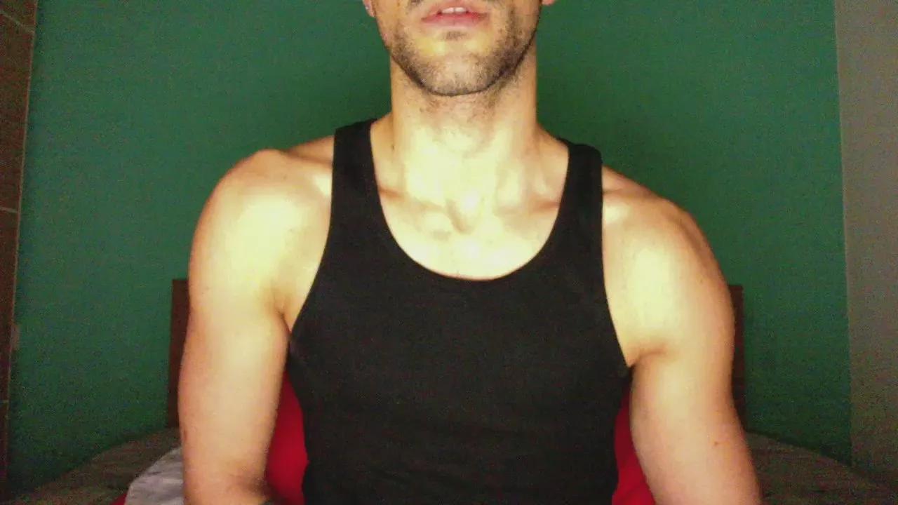 Offline LucaCamIn on Cam4