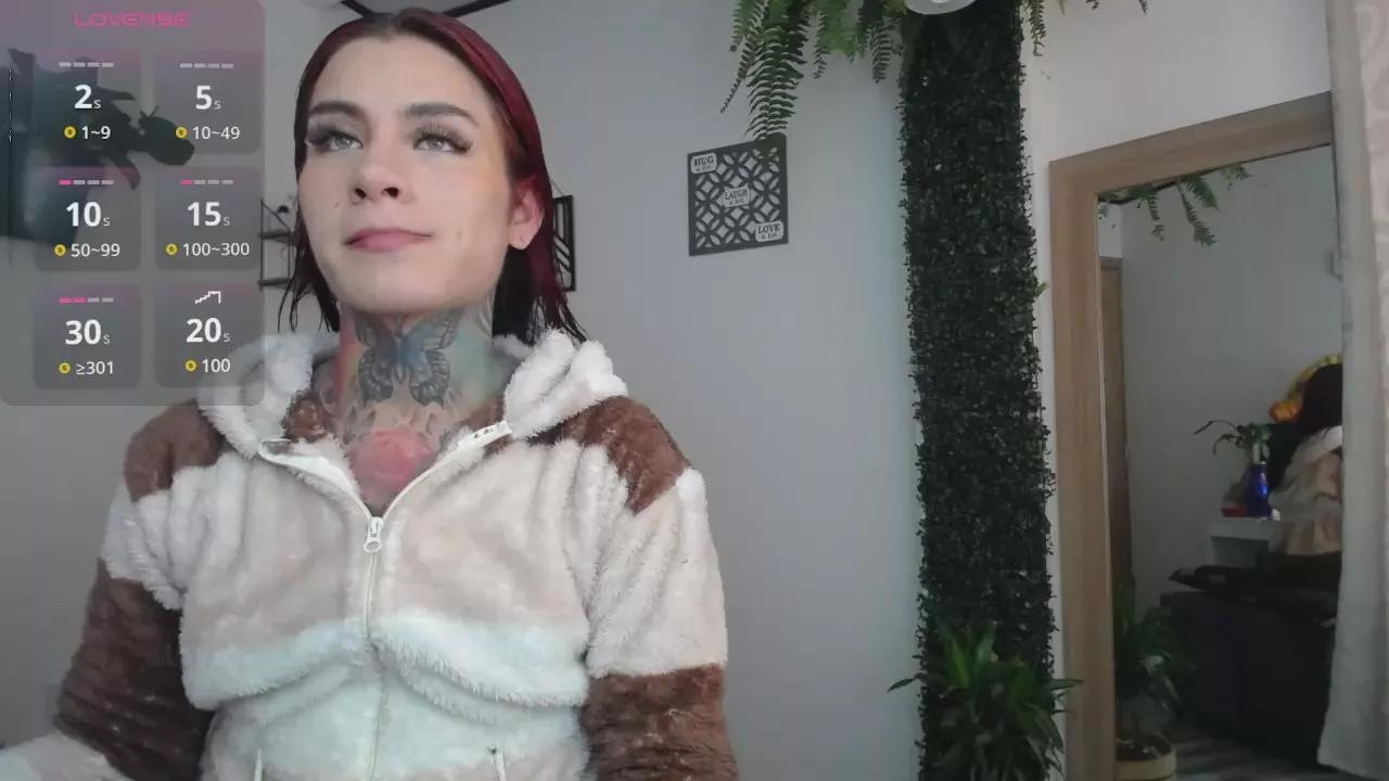 Offline luciiana_lov3 on Cam4