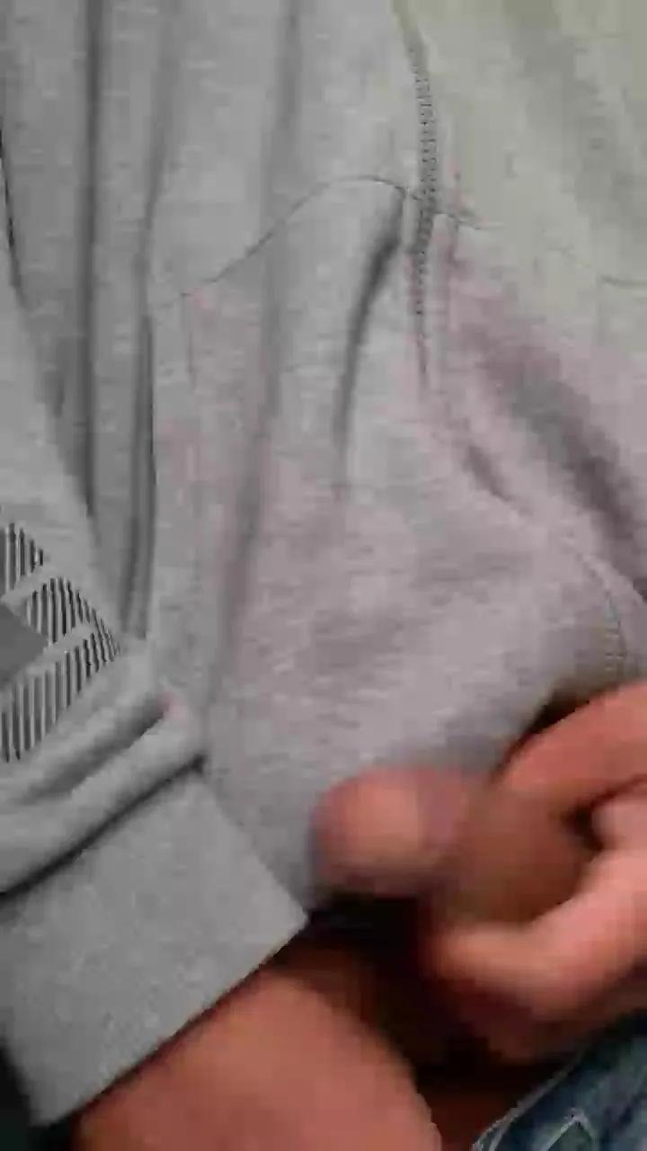Offline Luiy1998_hot on Cam4