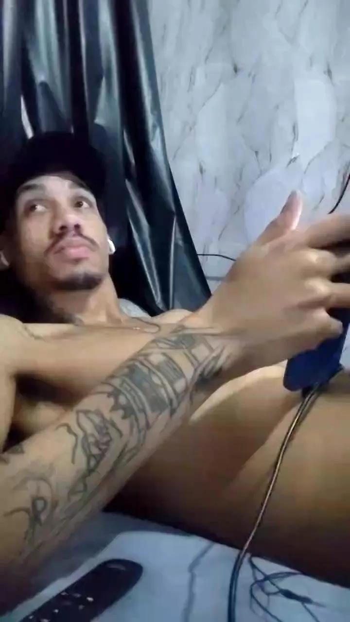 Offline MALOKATATUAD98 on Cam4