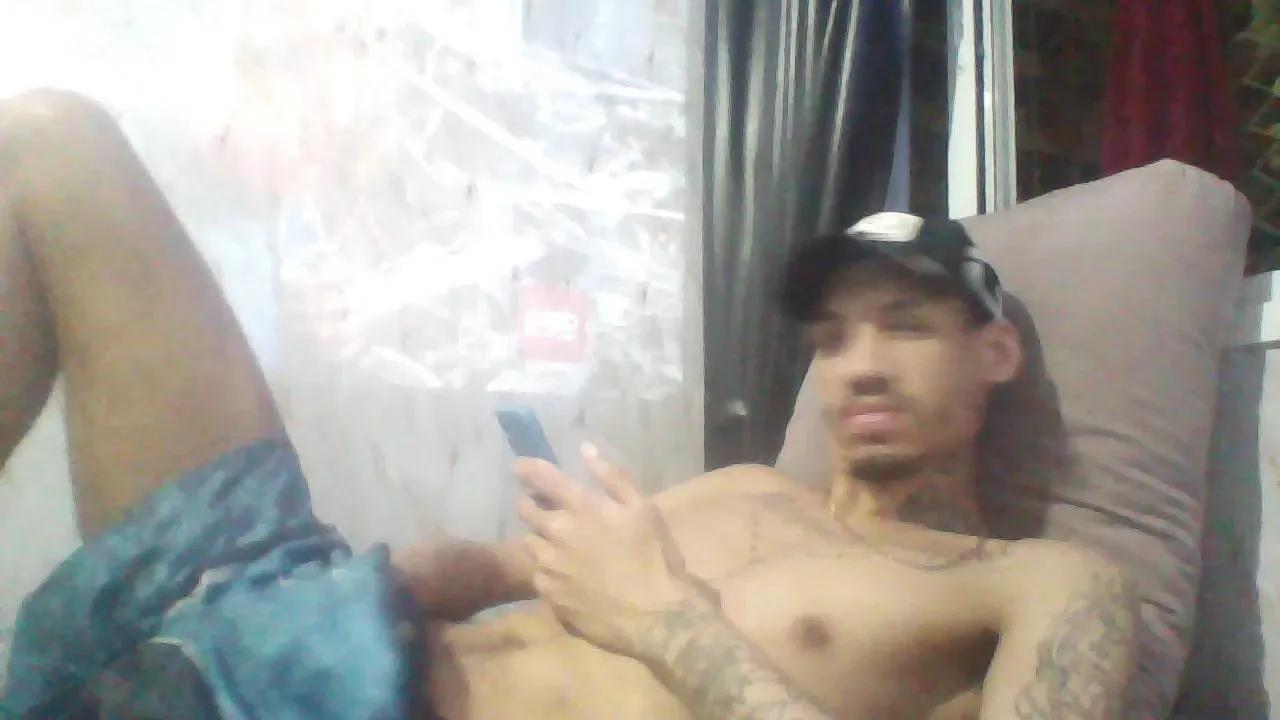 Offline MALOKATATUAD98 on Cam4