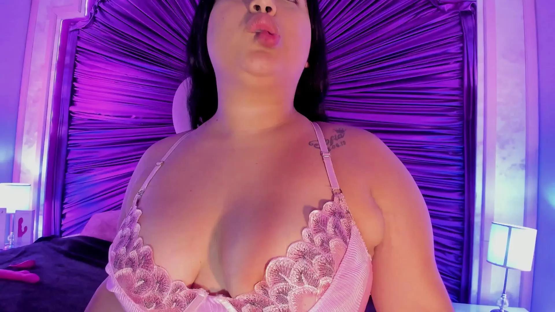 Maralinette_ on Cam4 