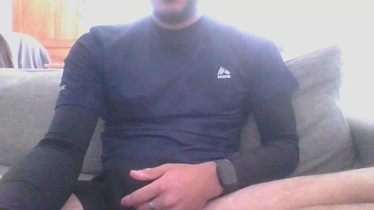 Offline mateo025 on Cam4