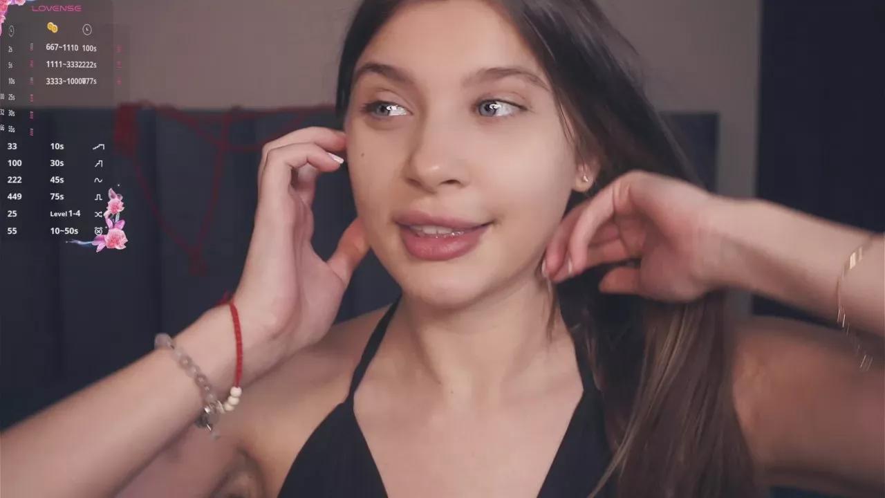 Offline MaxineDeman on Cam4