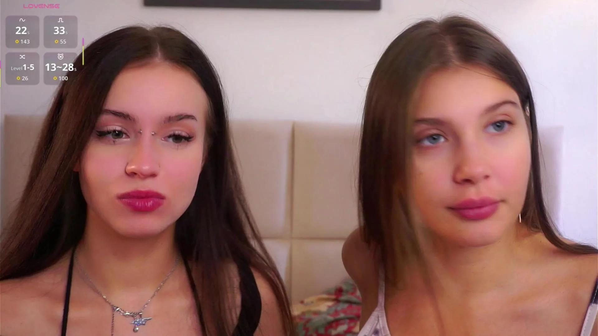 Offline MaxineDeman on Cam4