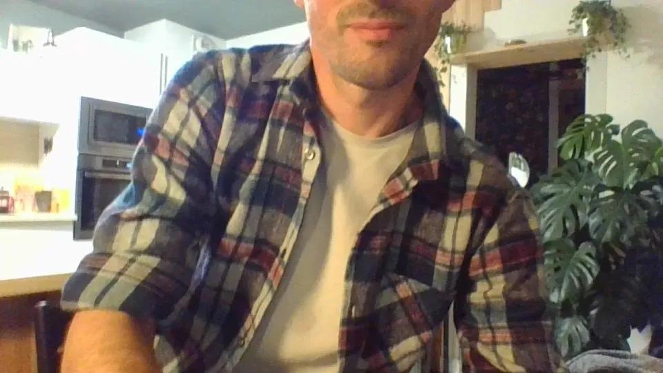 Offline Melonme on Cam4