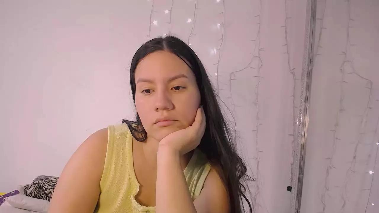 Offline Mia_reys on Cam4