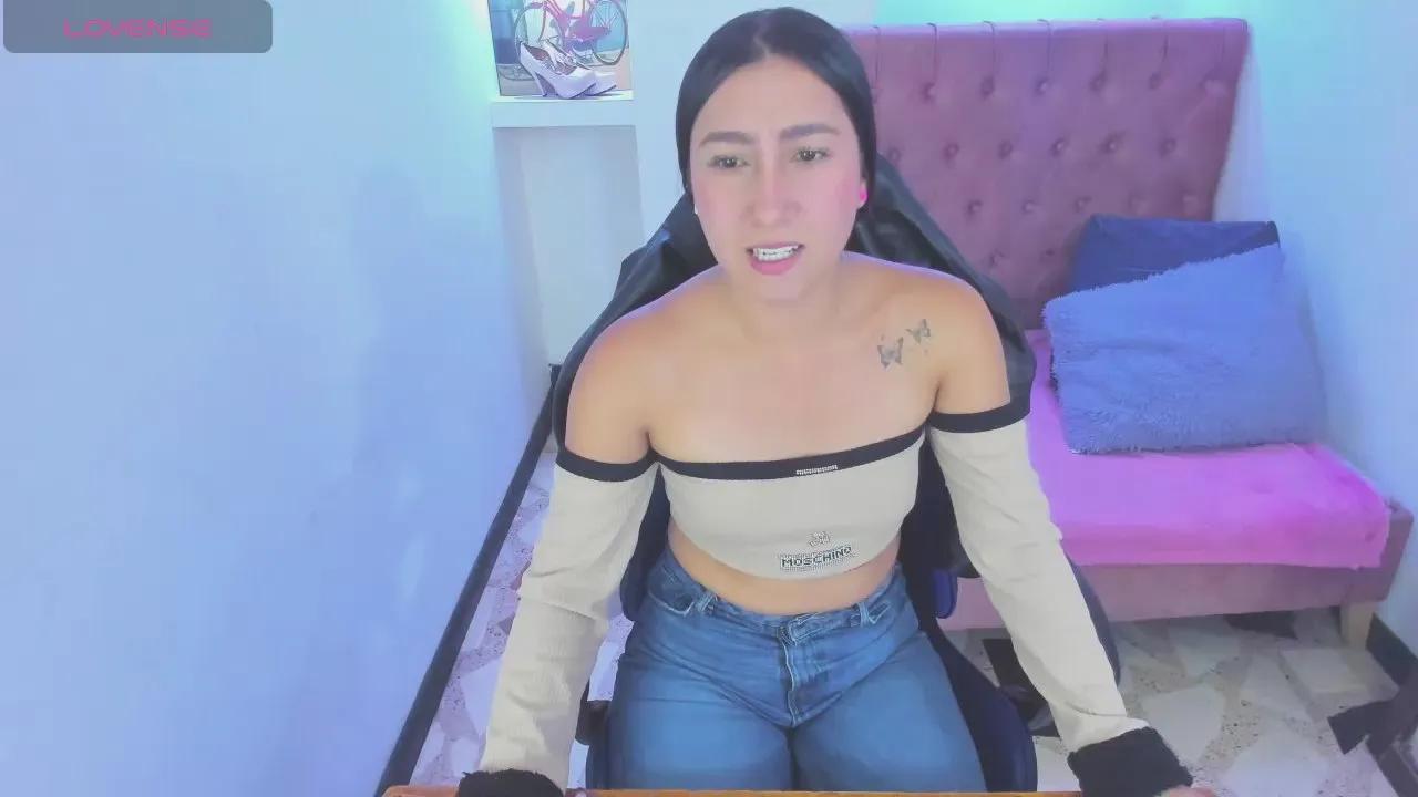 miaa_scott on Cam4 