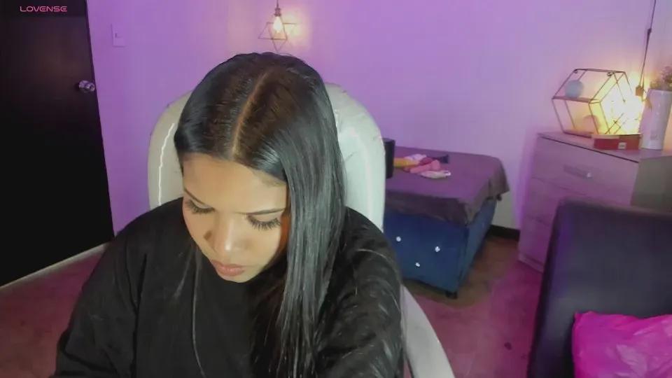 Miiss_Greyy on Cam4