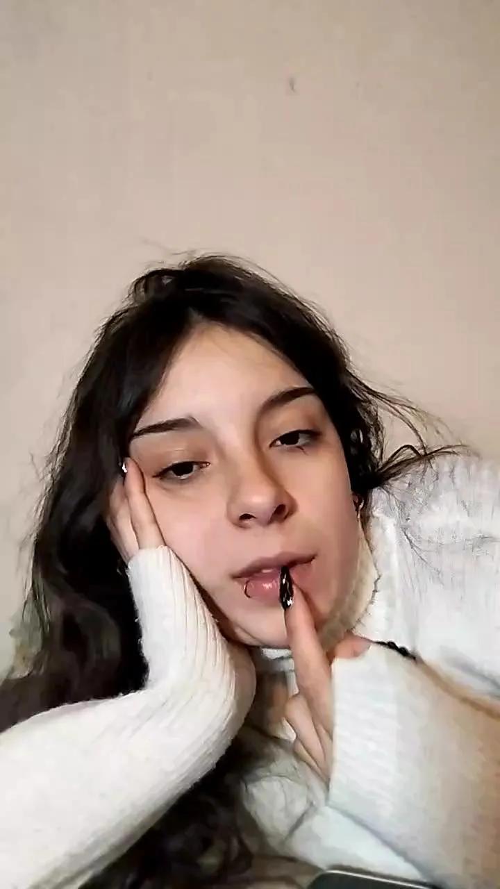 Mmaai on Cam4 