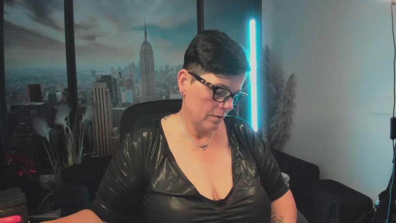 Offline MollySun2 on Cam4