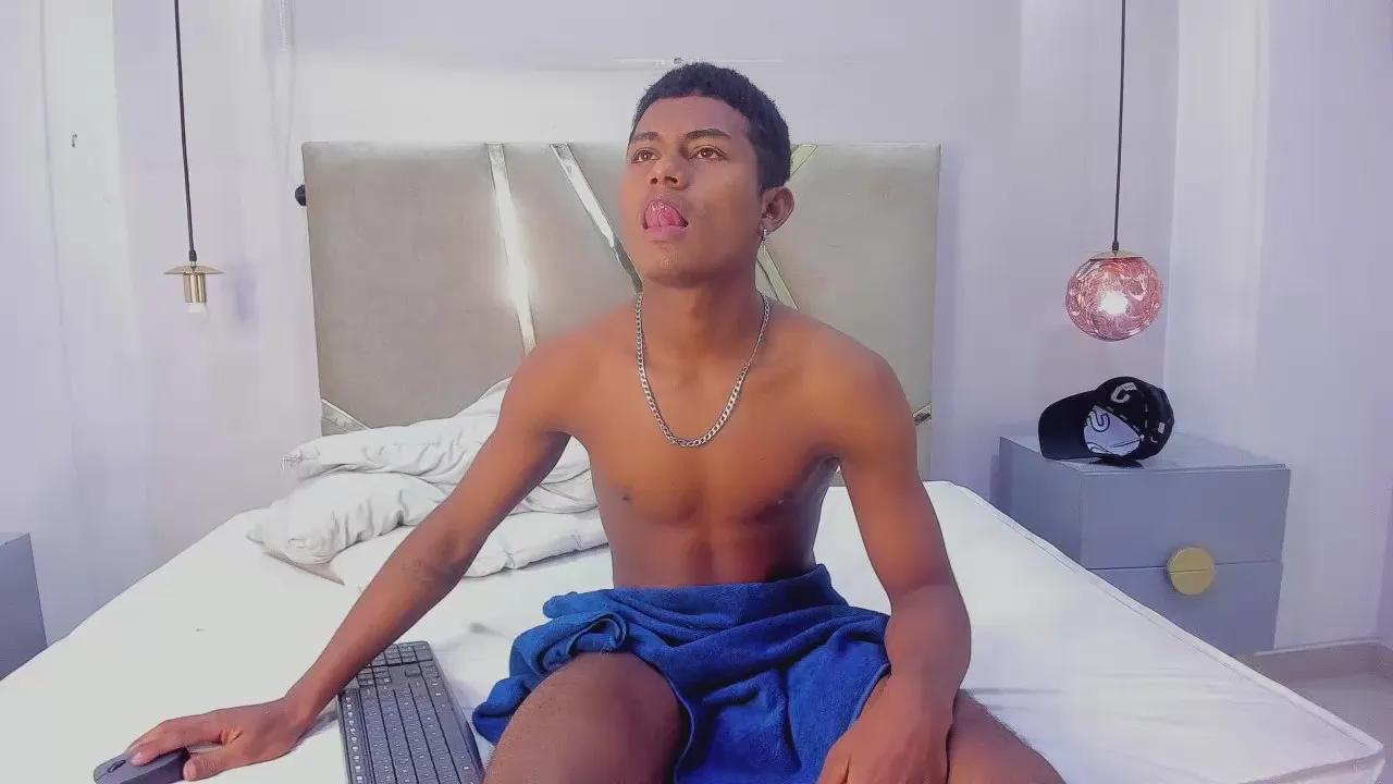 Offline MorenitoDigno on Cam4
