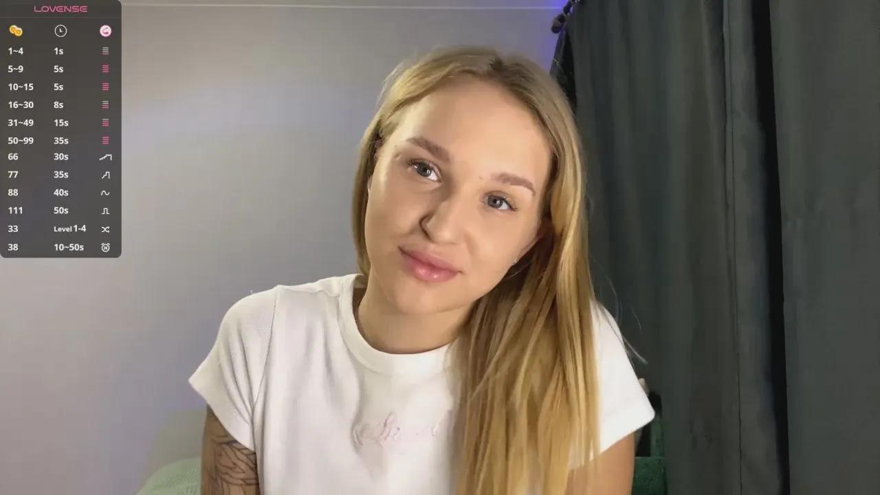 Offline NanceeEar on Cam4