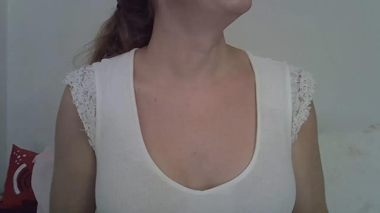 Offline naughtyxana on Cam4