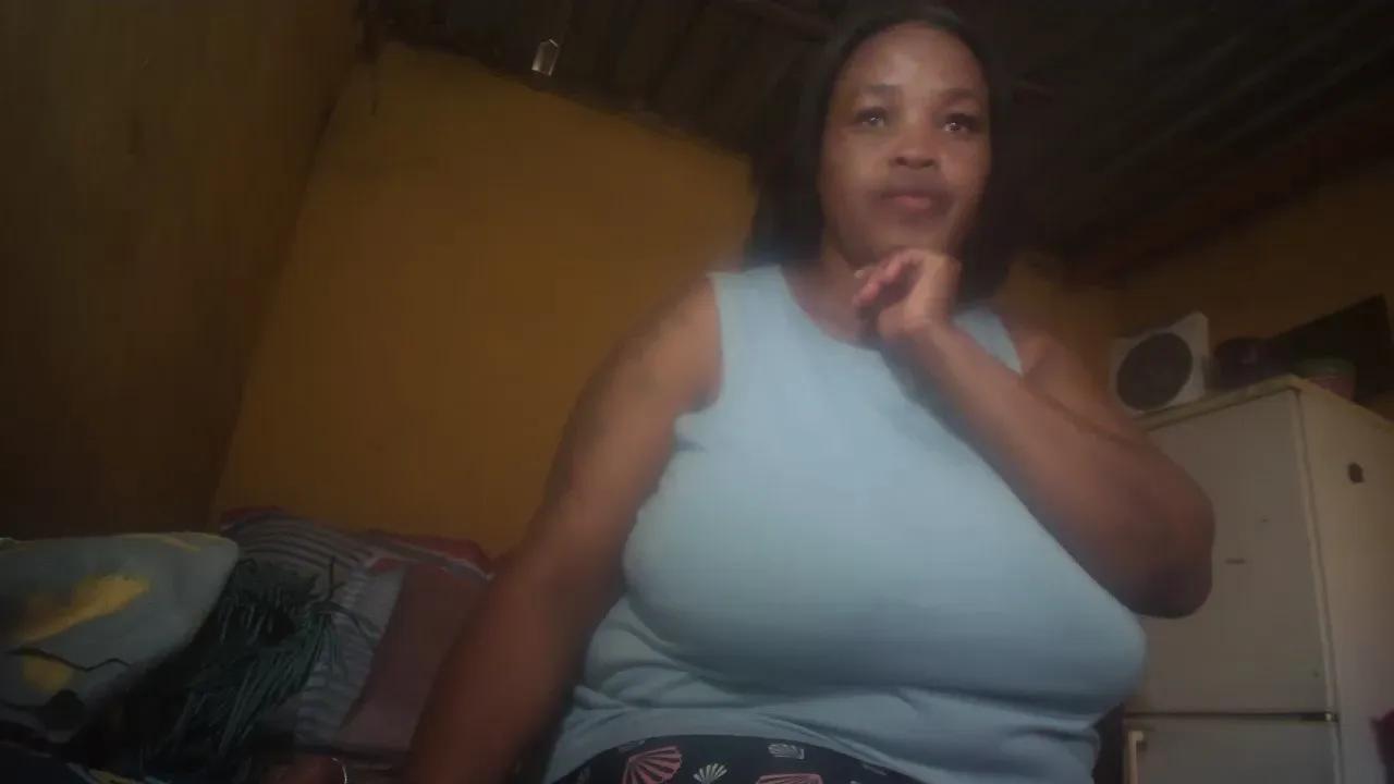 Offline Neliswa on Cam4