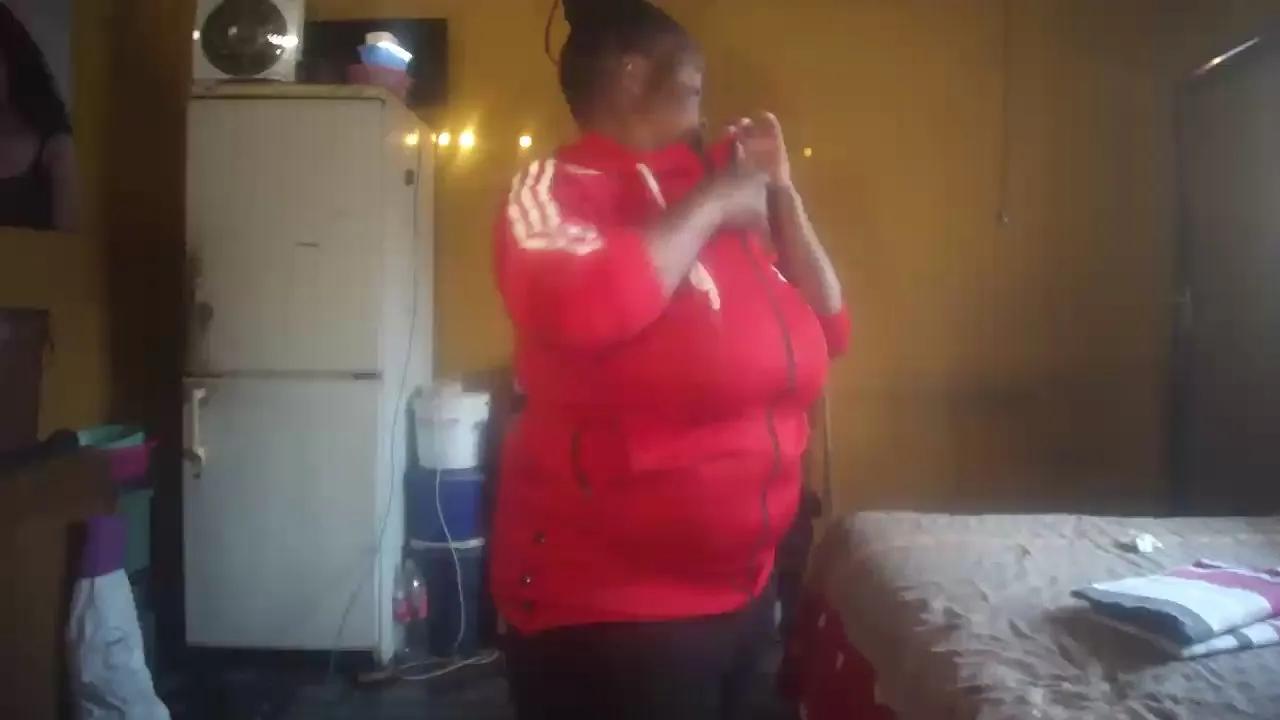 Offline Neliswa on Cam4