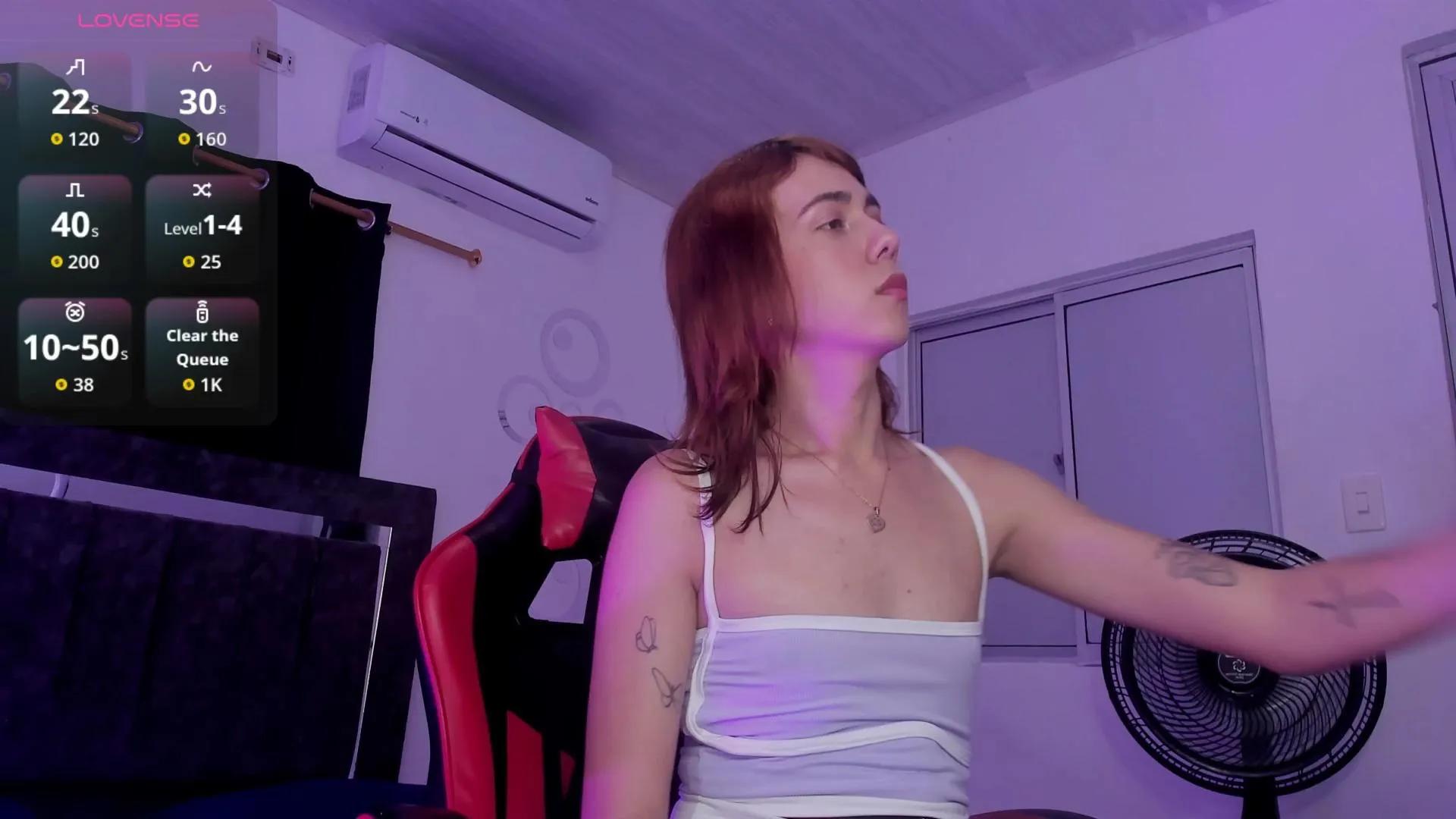 Offline Nicol_TransGirl on Cam4